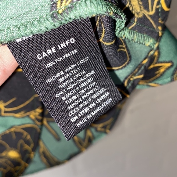 Who What Wear shirt Royal Blooms Ruffle Sleeve Peplum Top Green‎ xs - Picture 5 of 7